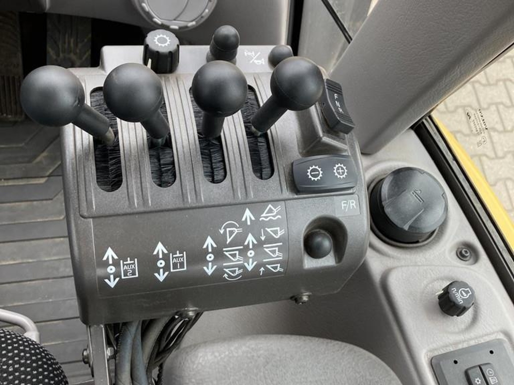 volvo-l50hs,1ec8ed1d-15.jpg